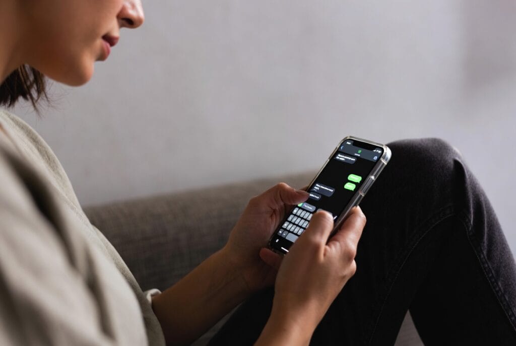 Can I See My Husband's Text Messages? A Technical and Legal Guide 1 A professional Gmail security and monitoring application interface, showing expert insights into ethical account access and protection features.