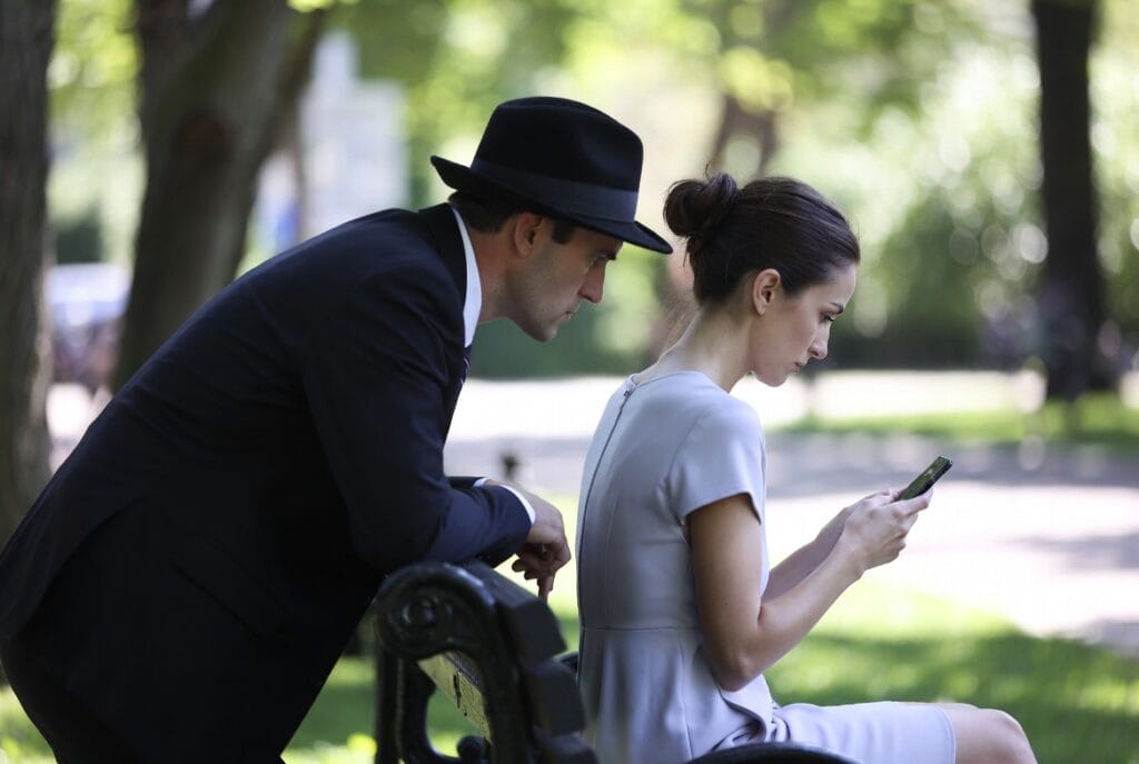 The Truth About Phone Monitoring Apps: An Expert's Legal and Ethical Guide 5 A professional Gmail security and monitoring application interface, showing expert insights into ethical account access and protection features.