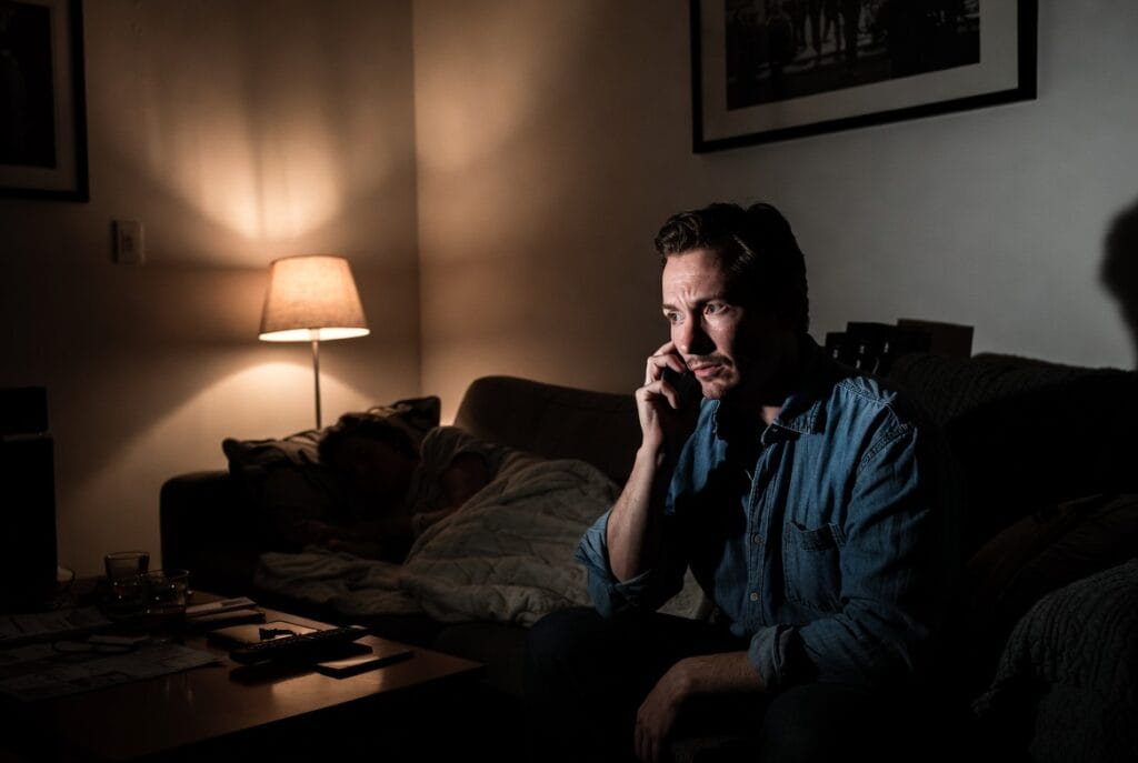 A professional Gmail security and monitoring application interface, showing expert insights into ethical account access and protection features.