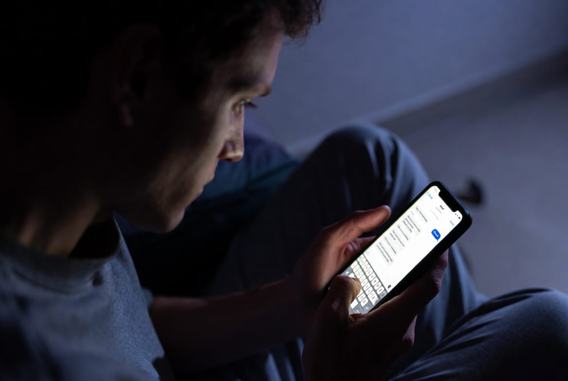 The Truth About Checking Your Spouse's Text Messages for Free 13 The Truth About Checking Your Spouse’s Text Messages for Free