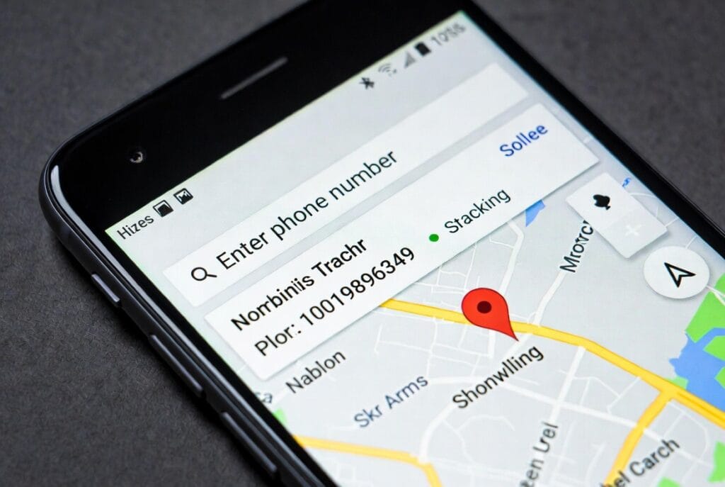 A professional Gmail security and monitoring application interface, showing expert insights into ethical account access and protection features.
