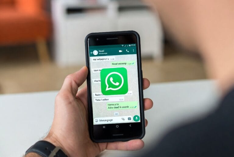 A professional Gmail security and monitoring application interface, showing expert insights into ethical account access and protection features.